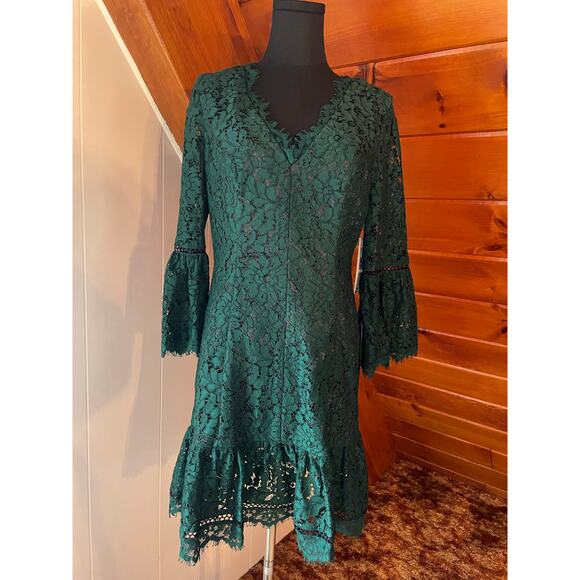 NWT Eliza J Bell Sleeve Lace Shift Dress - Hunter Green Size 8 Cocktail Wedding - Picture 1 of 10